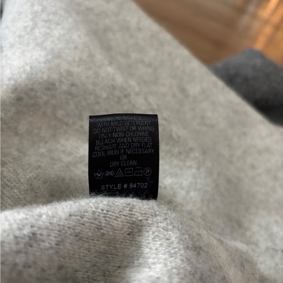 Skull Cashmere Cardigan Sweater S Gray and Cream Long Sleeve Open Front Wool - Picture 2 of 11